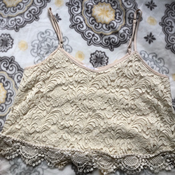 Lace semi-crop top - Picture 1 of 3